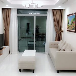 Bán 3 phòng ngủ Landmark 4 tầng thấp full nội thất giá 9 tỷ 6