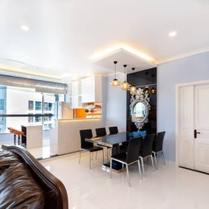 Cho thuê Penthouse Central 2 view thành phố giá 73 triệu