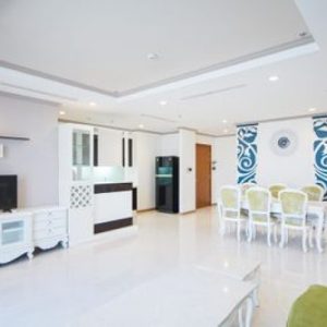 Phòng khách + bếp
