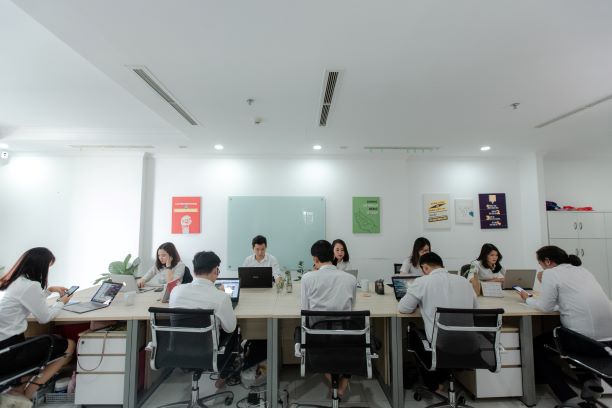 Làm việc