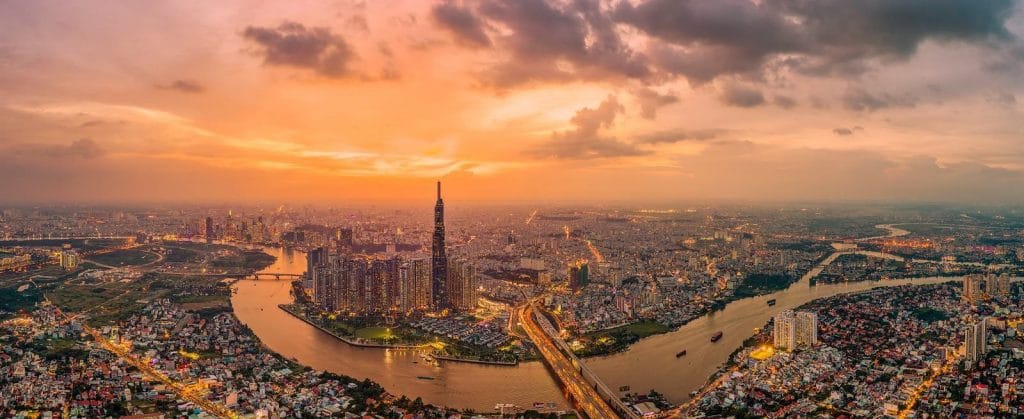 toa-nha-landmark-81-vinhomes-central-park-1024x419-1 căn hộ Landmark 81 VInhomes Central Park