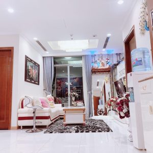 Bán căn hộ 2 phòng ngủ đầy đủ nội thất, view thành phố thoáng mát tòa Central 3