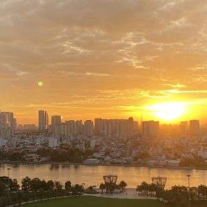 Bán căn hô 2 phòng ngủ tòa Park 6, đầy đủ nội thất đep, giá tốt thị trường