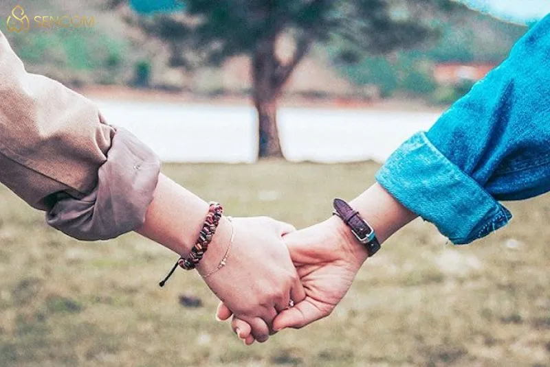 Hình ảnh đôi uyên ương, tượng trưng cho tình duyên
