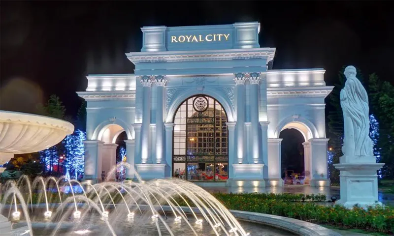 Trung tâm thương mại đẳng cấp Vincom Mega Mall Royal City