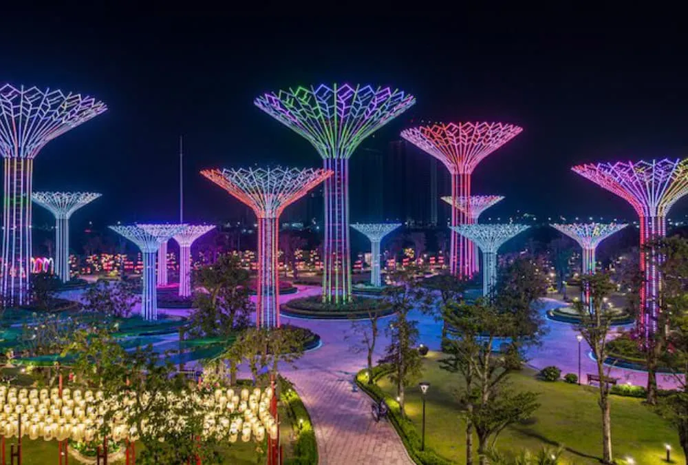 Công viên Ánh Sáng mô phỏng theo Garden by the Bay tại Singapore