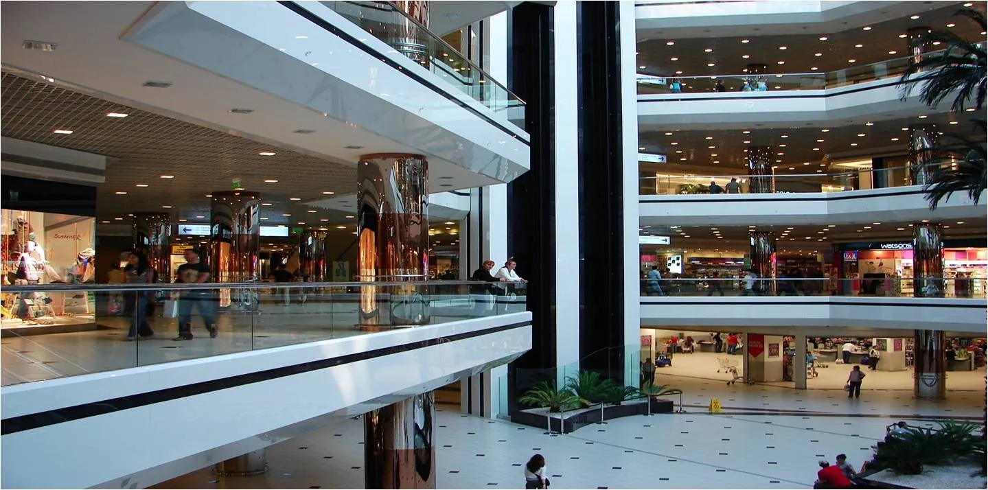 Khu vực nhà hàng hoặc quán cafe tại trung tâm thương mại PCC1 Complex Hà Đông